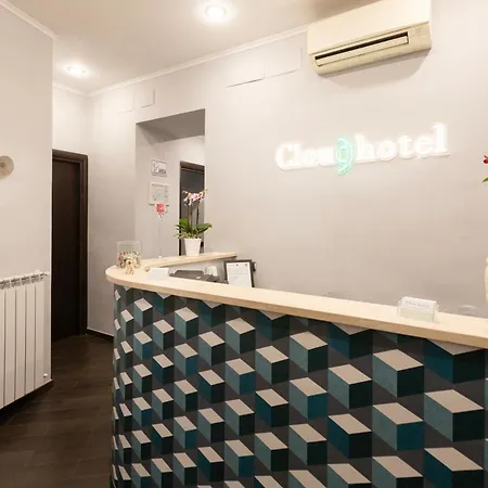 Cloud 9 Hotel 2*