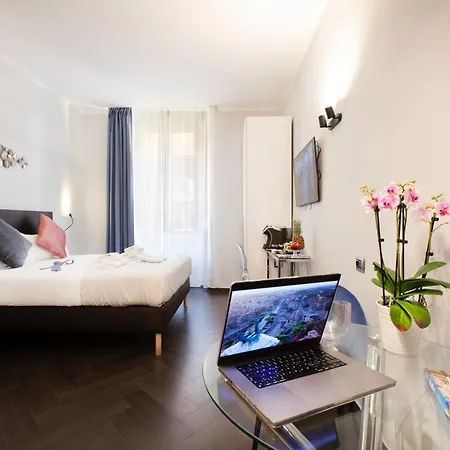 Cloud 9 Hotel