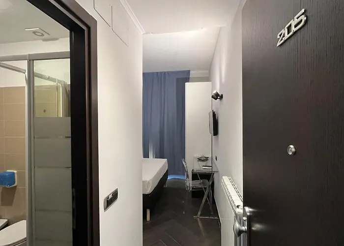 Cloud 9 Hotell