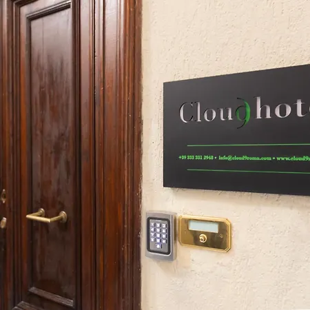 Cloud 9 Otel