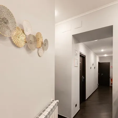 Cloud 9 2* ローマ