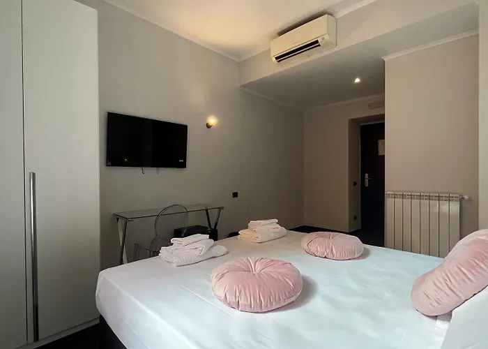 Cloud 9 Hotel